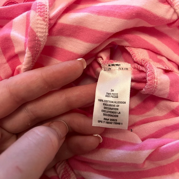 Carter’s 3 month girls outfit - Picture 7 of 8